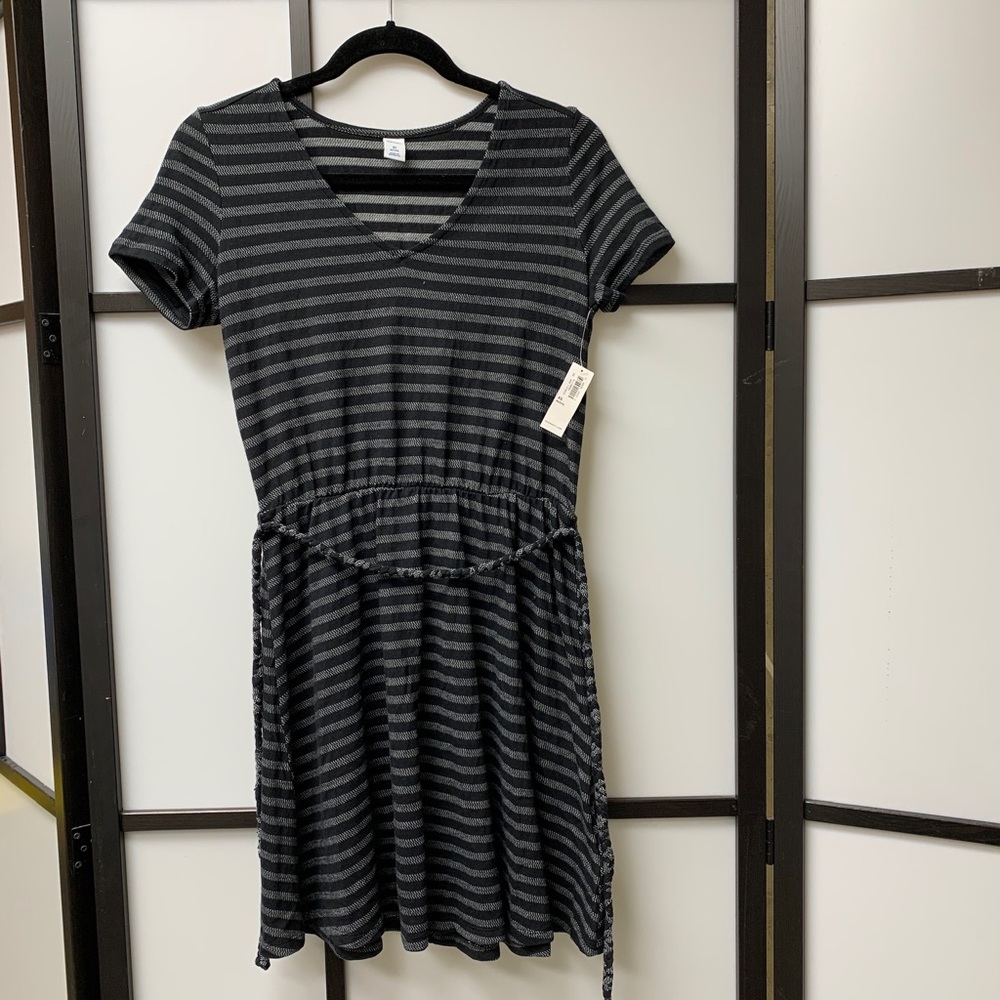 NWT Old Navy Waist-Defined Jacquard-Stripe Tie-Belt Dress XS Petite